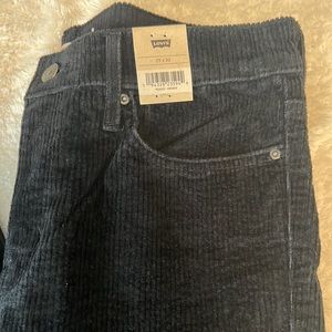 NWT Levi’s Black Corduroy Jeans